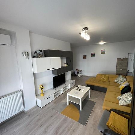 Roxi'S Apartment 锡比乌 外观 照片